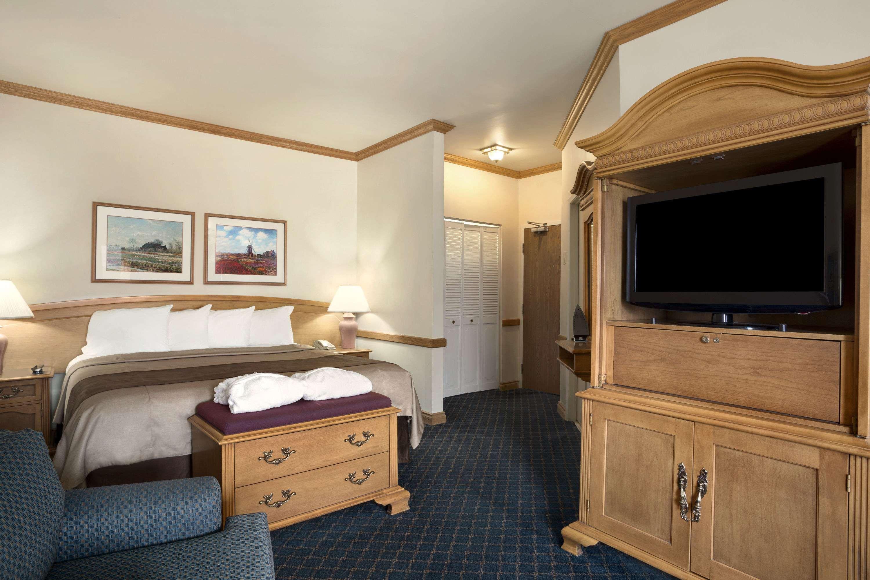 Travelodge By Wyndham Chatham Zewnętrze zdjęcie